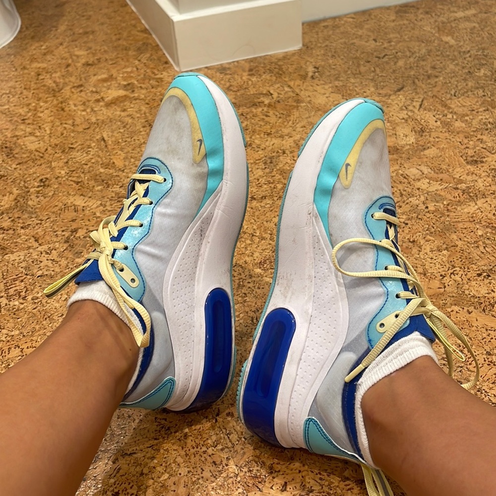 Nike tennis shoes